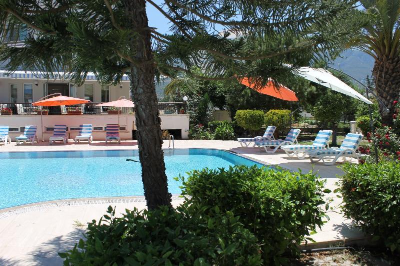 The Prince Inn Hotel & Villas Agios Georgios  Екстер'єр фото