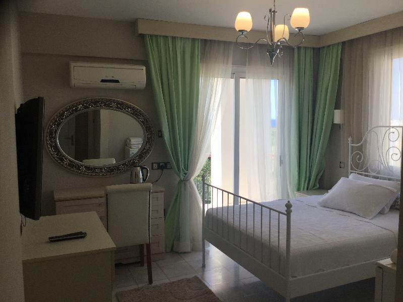 The Prince Inn Hotel & Villas Agios Georgios  Екстер'єр фото